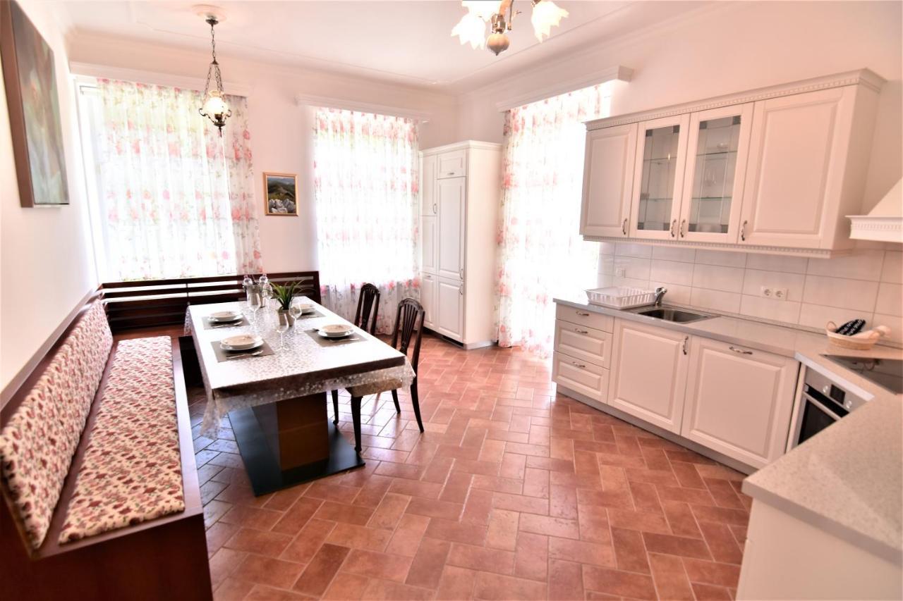 Vila Kljuce Apartments Блед Екстериор снимка