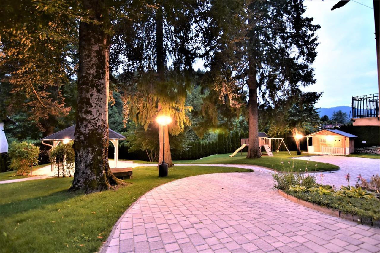 Vila Kljuce Apartments Блед Екстериор снимка