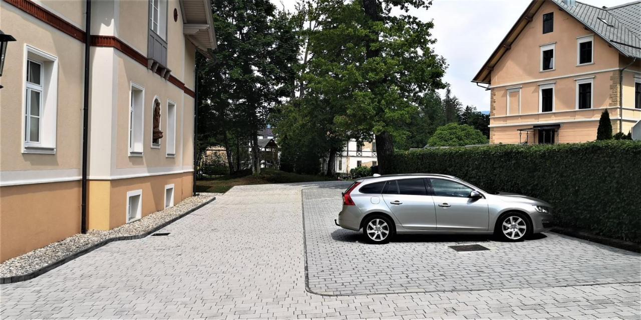 Vila Kljuce Apartments Блед Екстериор снимка
