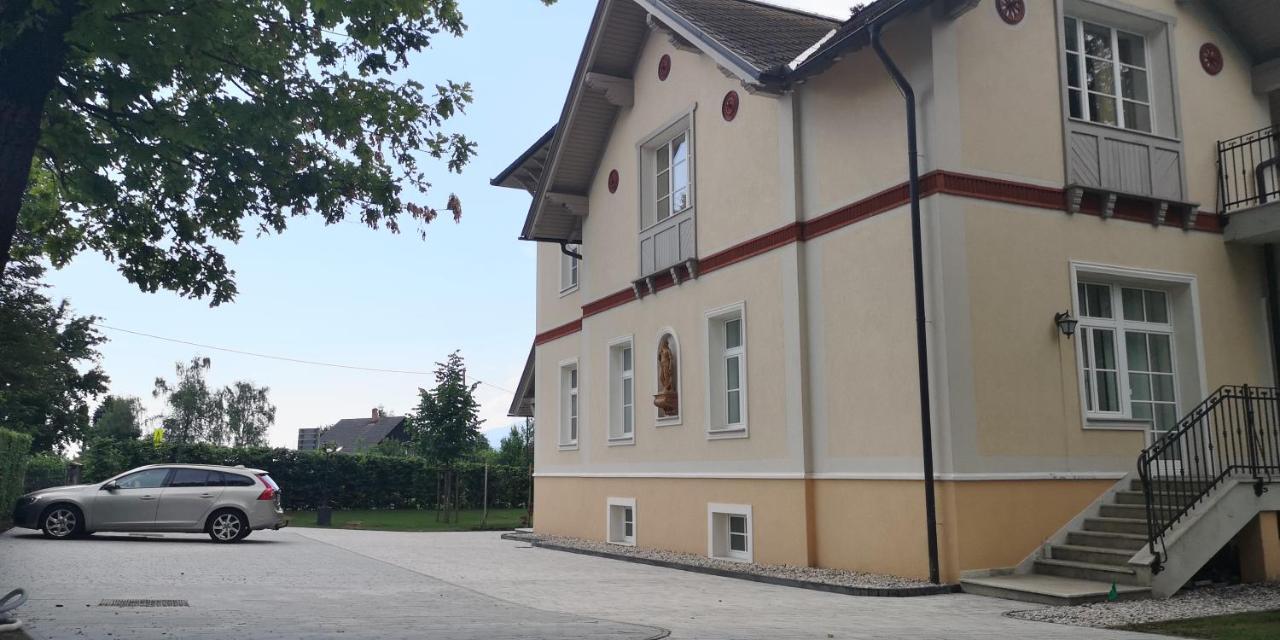 Vila Kljuce Apartments Блед Екстериор снимка